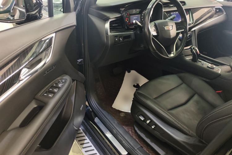 Used Cadillac XT6 2021 28T Six-Seater Four-Wheel-Drive Luxury Version
