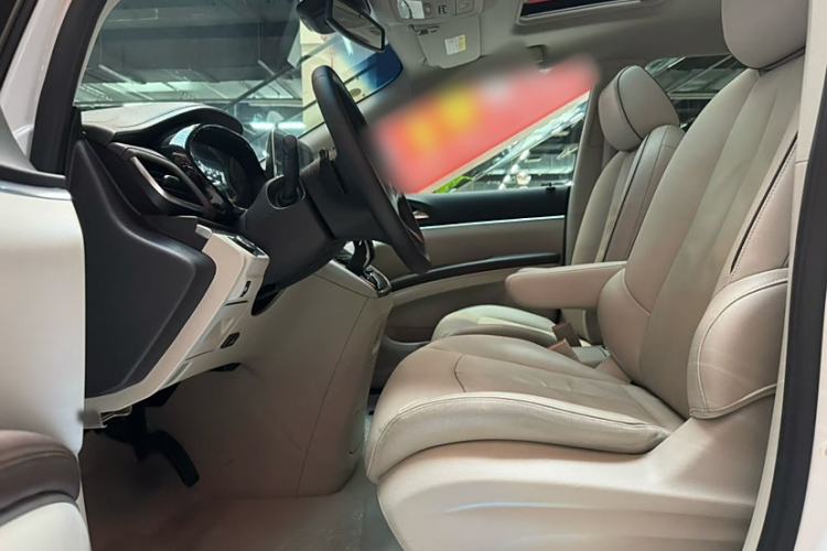 Used Buick GL8 2021 Land Cruiser Executive Class 652T Luxury Model