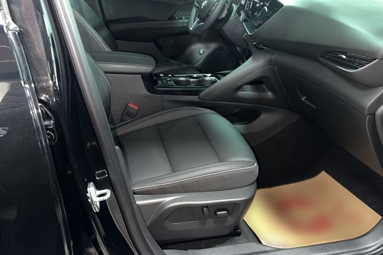 Used Buick Envision 2023 Encore Plus 652T Five-Seat Luxury Model