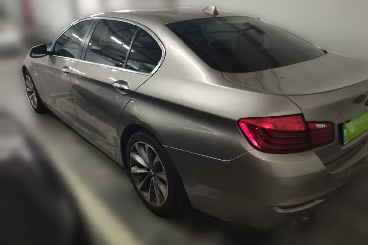 Used BMW 5 Series 2017 525Li Leading Model

