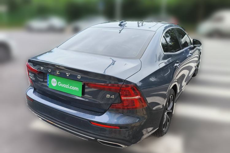 Used Volvo S60 2022 B4 Zhiyi Luxury Edition
