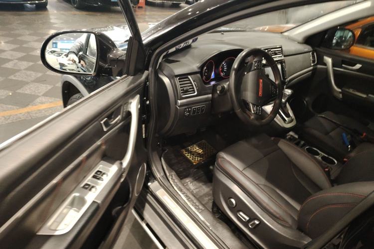 Used Haval H6 2015 Sport Edition 1.5T Automatic Two-Wheel Drive Luxury Model
