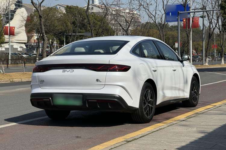 Used BYD Qin L 2024 DM-i 120KM Beyond Model
