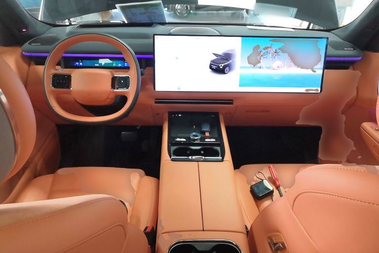 Used Lynk & Co 900 2025 1.5T Ultra
