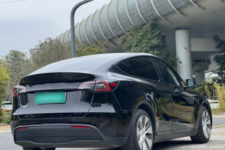 Used Tesla Model Y 2022 Rear-Wheel-Drive Version