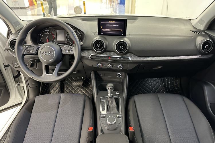 Used Audi Q2L 2018 35 TFSI Launch Exclusive Edition China VI
