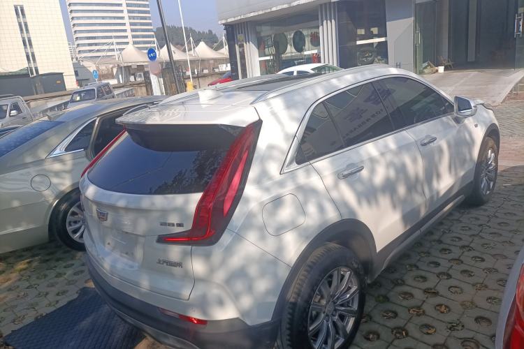 Used Cadillac XT4 2020 28T Two-Wheel-Drive Leading Version