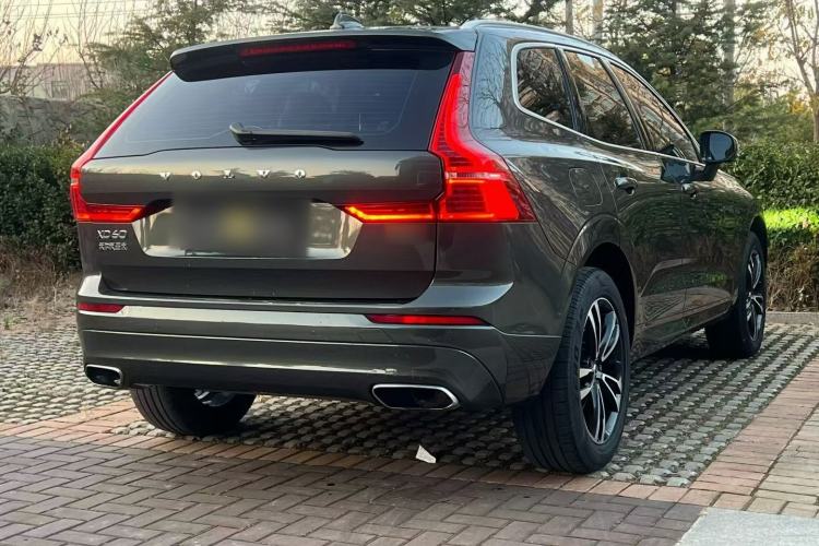 Used Volvo XC60 2019 T5 4x4 Smart Edition China V Standard
