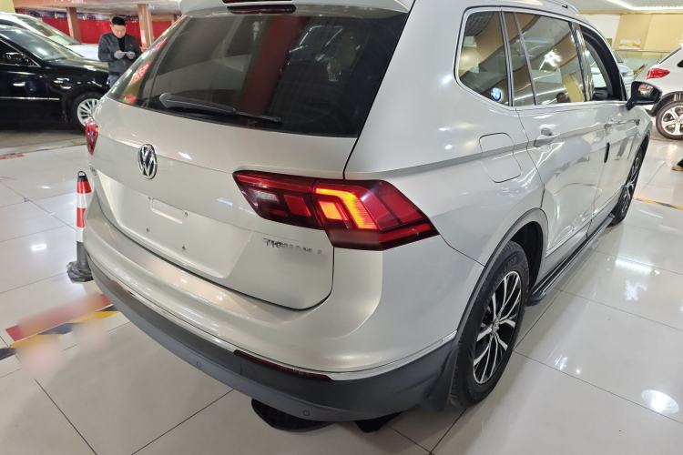 Used Volkswagen Tiguan L 2017 330TSI Automatic Two-Wheel Drive Comfort Edition