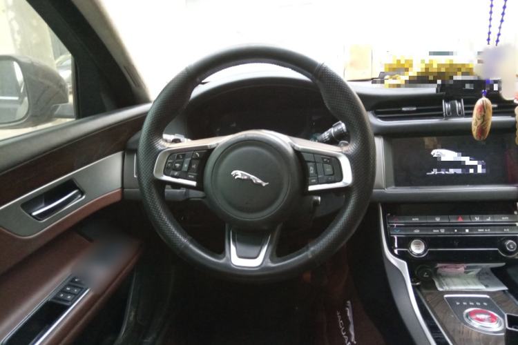 Used Jaguar XFL 2019 XFL 2.0T 250 PS Four-Wheel Drive Luxury Edition
