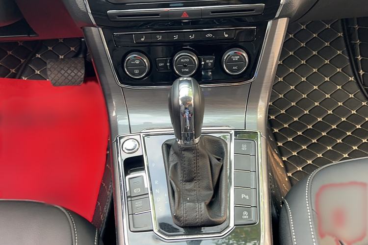 Used Volkswagen Passat 2017 330TSI DSG Luxury Edition
