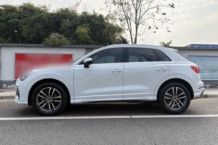 Used Audi Q3 2021 35 TFSI Progressive Dynamic Edition
