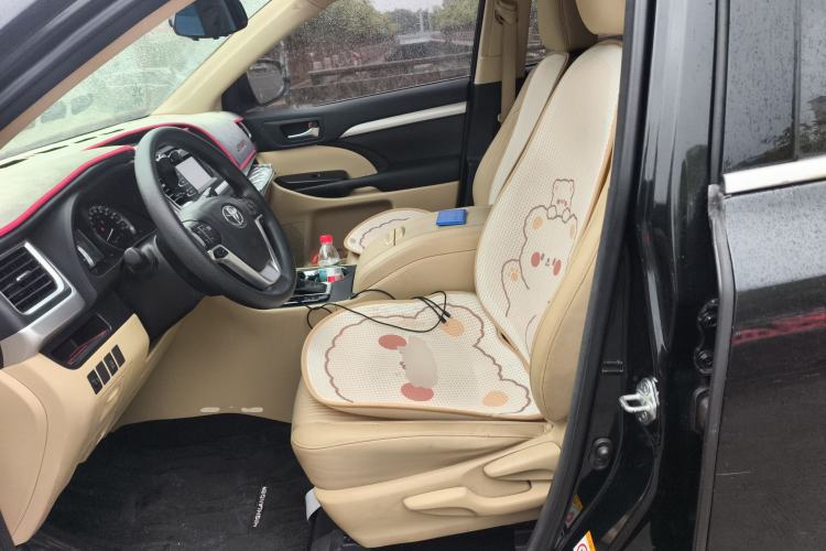 Used Toyota Highlander 2018 2.0T Two-Wheel Drive Elite Version 5 Seats China VI Standard