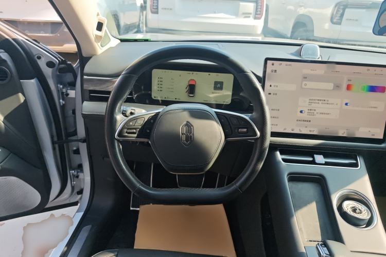 Used Hima AITO M5 2022 Extended-Range Four-Wheel Drive Performance Version
