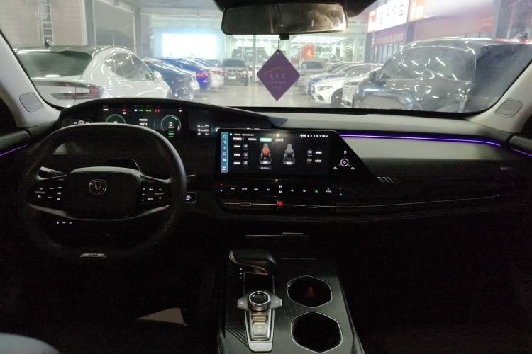 Used Changan UNI-K iDD 2023 Smart Electric iDD 1.5T 135km Smart Leading Model
