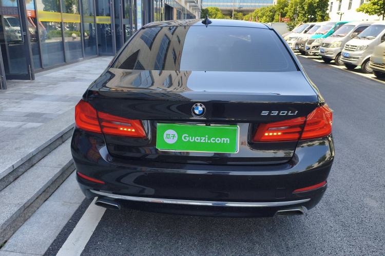 Used BMW 5 Series 2018 525Li Luxury Package
