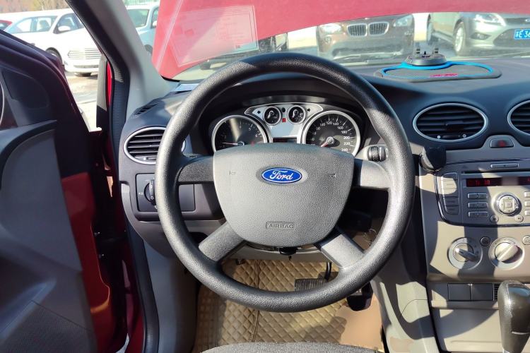 Used Ford Focus 2013 Hatchback Classic 1.8L Automatic Base Model