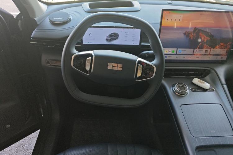 Used  E5 2024 530km Starship Edition
