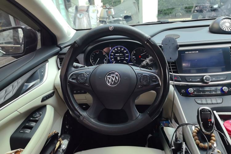 Used Buick LaCrosse 2019 28T Avenir
