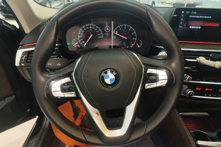 Used BMW 5 Series 2019 525Li Luxury Package
