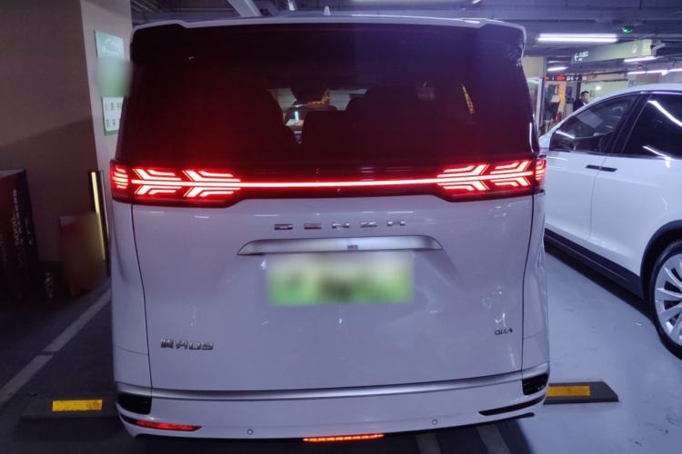 Used Denza D9 2023 DM-i 965 Luxury Model