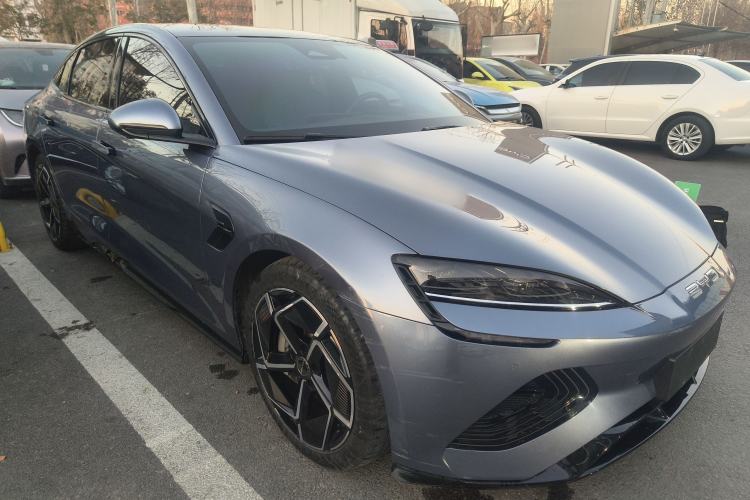 Used BYD Seal 2022 700 km Long-Range Rear-Wheel-Drive Version
