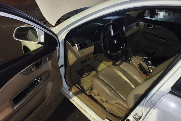 Used Buick Excelle 2013 1.5L Automatic Classic Model
