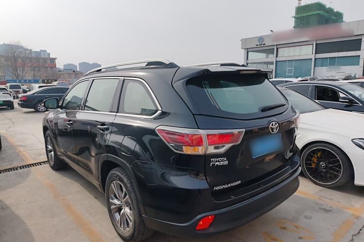 Used Toyota Highlander 2015 2.0T Two-Wheel Drive Elite Edition 7 Seats