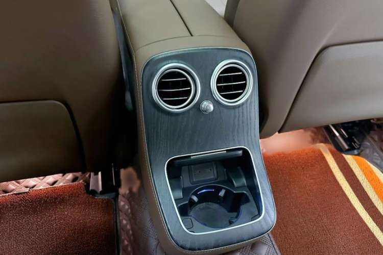 Used Mercedes-Benz E-Class 2023 E 260 L