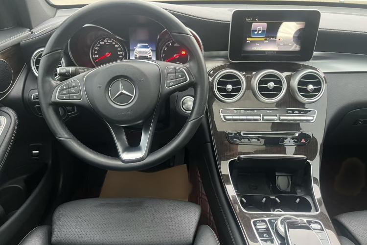 Used Mercedes-Benz GLC 2019 GLC 260 L 4MATIC Dynamic Model