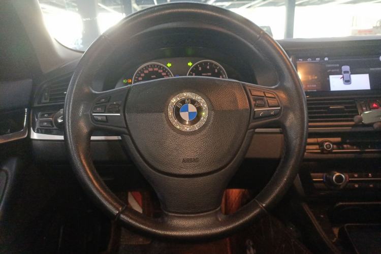 Used BMW 5 Series 2014 520i Elegant Edition
