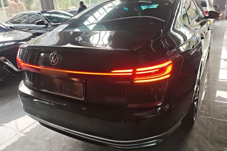 Used Volkswagen Passat 2024 380TSI Dragon Edition
