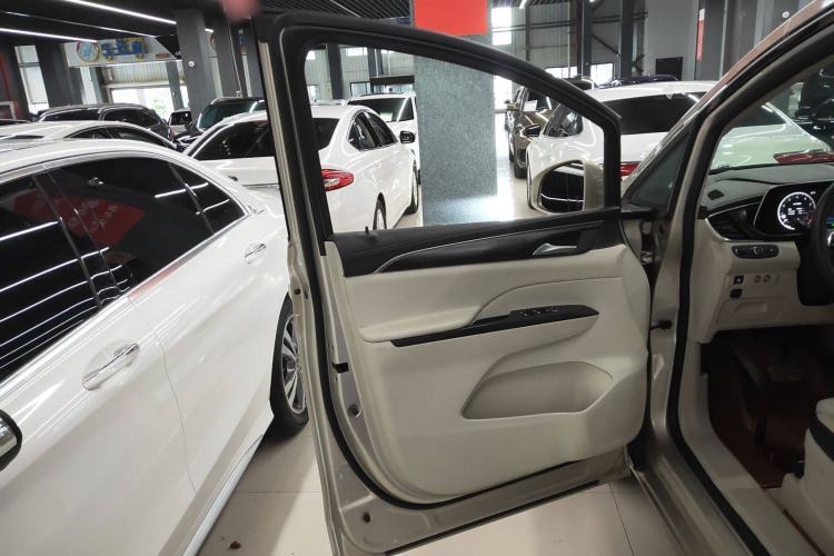 Used Buick GL8 2020 ES Land Cruiser 653T Comfort Edition
