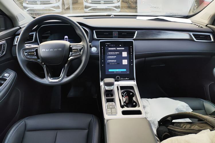 Used Roewe RX5 2025 PLUS 330TGI Automatic Trendsetting Smart Edition
