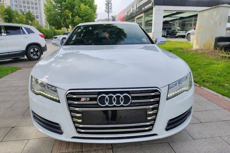 Used Audi A7 2013 50 TFSI quattro Comfort trim
