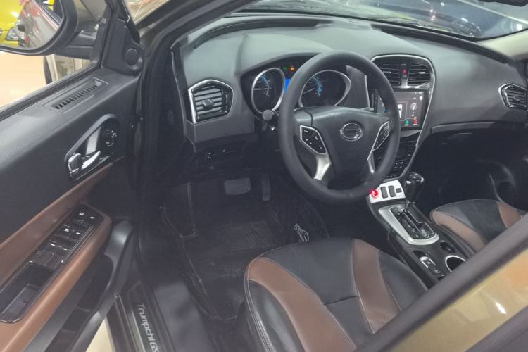 Used GAC Trumpchi GS5 Super 2015 2.0L Automatic Two-Wheel Drive Luxury Navigation Edition
