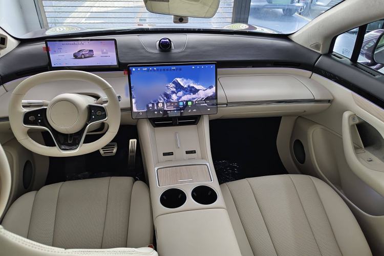 Used Hima Luxeed R7 2025 Range-Extended Version 251 km Max
