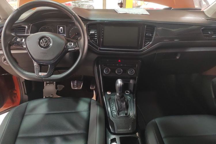 Used Volkswagen T-ROC 2018 280TSI DSG Two-Wheel-Drive Comfort Version China V Standard
