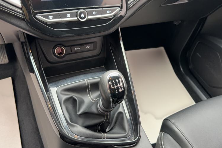 Used Baojun 530 2021 Global Car Anniversary Edition 1.5T Manual Luxury Model 6 Seats
