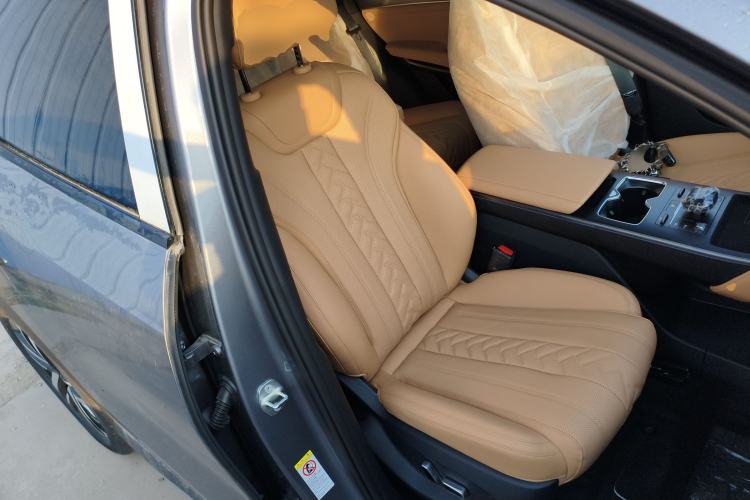 Used BYD Song L DM-i 2024 112 km Beyond Edition
