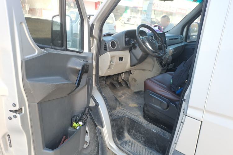 Used  Sunray 2018 2.7T 5-Series National Emission Standard V Star Express High-Roof
