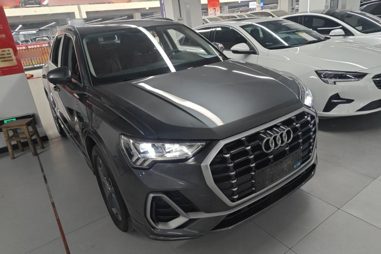 Used Audi Q3 2020 35 TFSI Fashion Dynamic Model
