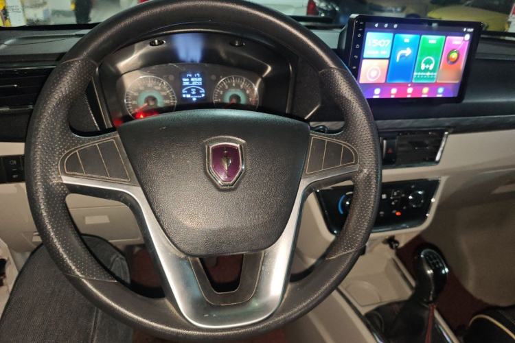 Used Jinbei New Hiace X30L 2021 1.5L Wealth Van Non-Air-Conditioned Version China VI Standard SWC15M
