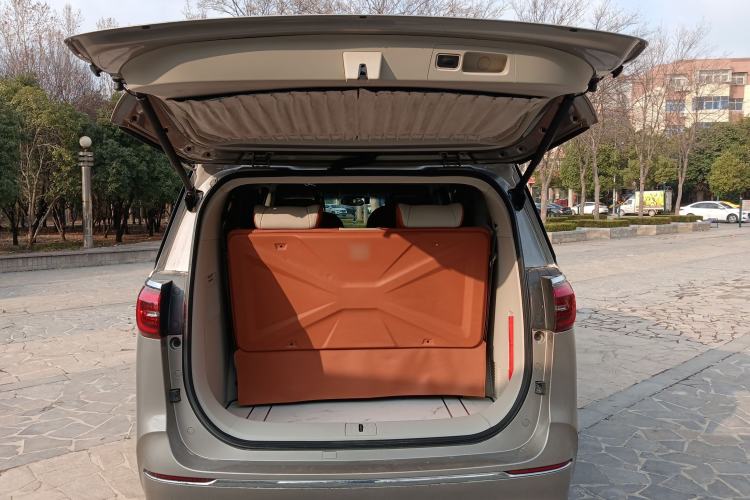 Used Buick GL8 2023 ES Lu Zun Comfort Model
