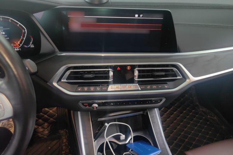 Used BMW X7 2019 xDrive40i Luxury Package with Leading Features
