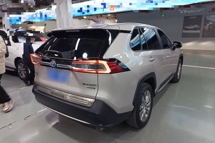 Used Toyota Wildlander 2022 Dual-Motor 2.5L E-CVT 4x4 Luxury PLUS Edition