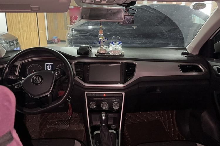 Used Volkswagen T-ROC 2020 230TSI DSG Two-Wheel Drive Advanced Version
