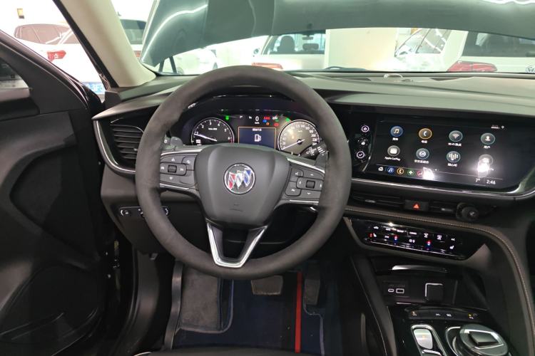 Used Buick Envision 2022 Facelift Encore S 552T Two-Wheel-Drive Luxury Model
