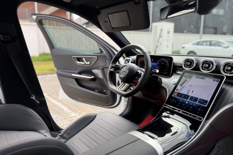 Used Mercedes-Benz C-Class 2024 Facelift C 260 L Night Edition Sport Version
