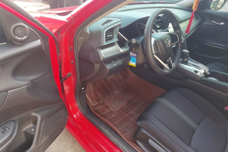 Used Honda Civic 2016 220TURBO CVT Luxury Edition
